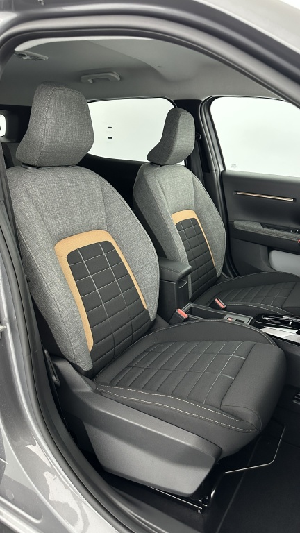 CITROEN C3 Aircross 1.2 Hybride 145ch Plus e-DCS6 - ref: 8-GLI00025776 - Photo 18