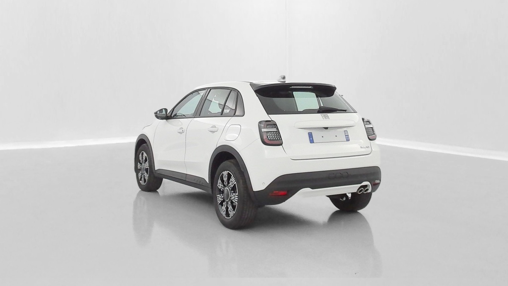 FIAT 600 1.2 Hybrid Turbo 145ch Pop eDCT6 - ref: 8-GLI00026496 - Photo 5