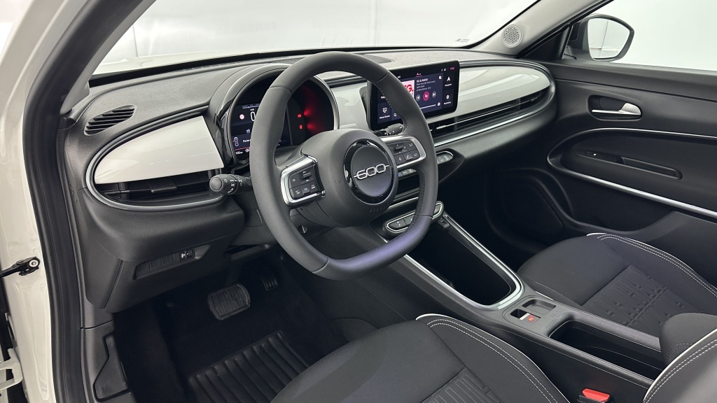 FIAT 600 1.2 Hybrid Turbo 145ch Pop eDCT6 - ref: 8-GLI00026496 - Photo 6