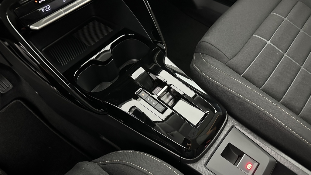 CITROEN C3 Aircross 1.2 Hybride 145ch Plus e-DCS6 - ref: 8-GLI00031764 - Photo 17