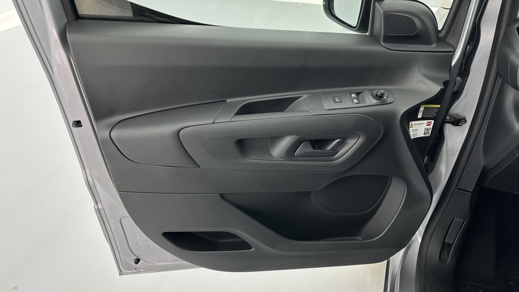 DANGEL Partner M 650 1.5 BlueHDi 130ch 4WD by DANGEL - ref: 8-GLI00032214 - Photo 11