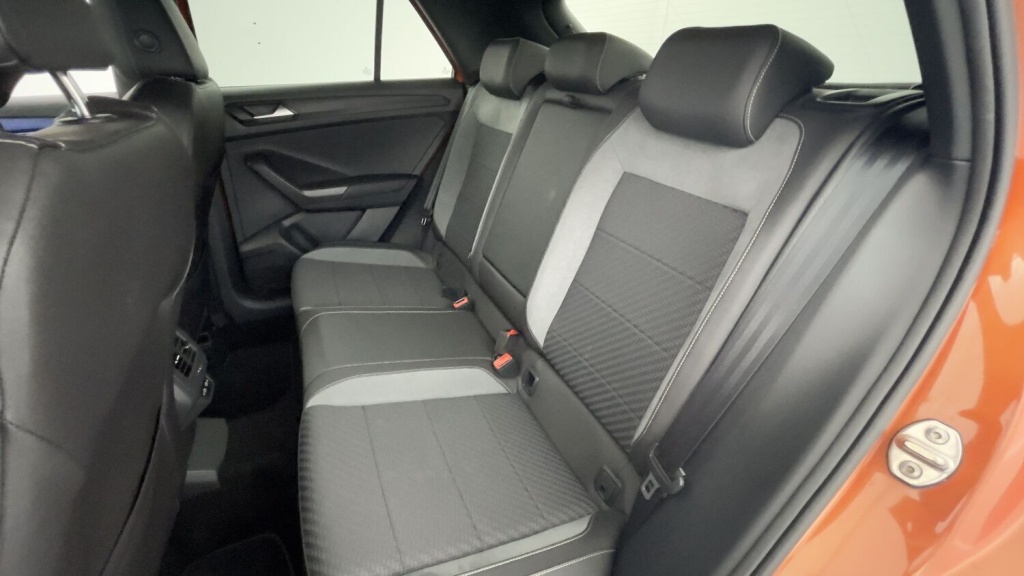 VOLKSWAGEN T-Roc 2.0 TSI 300ch R 4Motion DSG7 - ref: 8-GLI00207528 - Photo 9