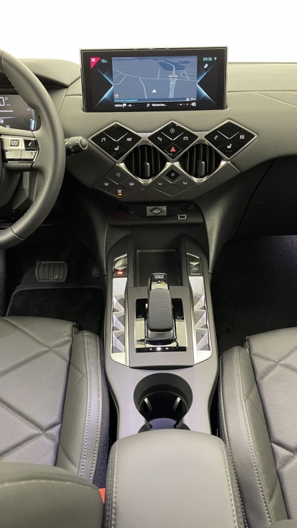 DS DS3 Crossback E-Tense Rivoli 136ch - ref: 8-GLI00236775 - Photo 18