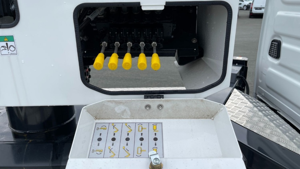 IVECO Daily 35S14H 3750 2.3 136ch Nacelle Smart P170 TXE E - ref: 8-GLI00238670 - Photo 14