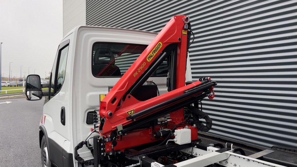 IVECO Daily 35S14H 3750 2.3 136ch Benne Alu JPM + Grue PK 2900 - ref: 8-GLI00270998 - Photo 13