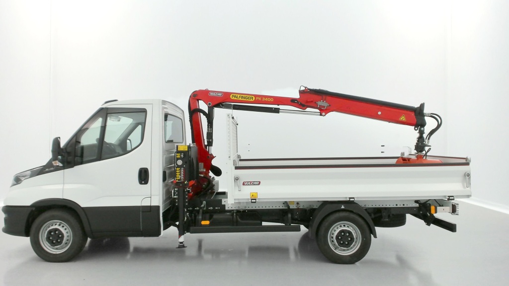 IVECO Daily 35S14H 3750 2.3 136ch Benne Alu JPM + Grue PK 3400 + Pince - ref: 8-GLI00271626 - Photo 4