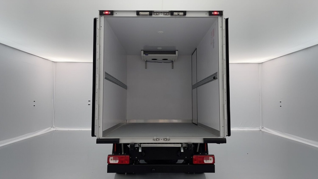 VOLKSWAGEN Crafter Chassis Cabine 35 L3 RJ 2.0 TDI 163ch Business BVA Frigo Lamberet - ref: 8-GLI00274408 - Photo 9