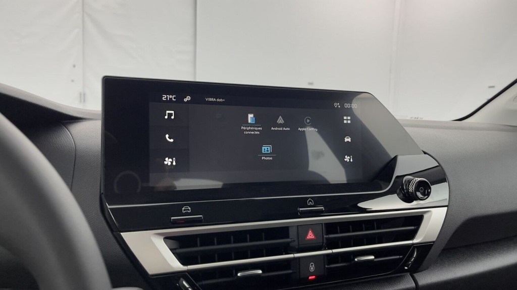 CITROEN C4 III 1.2 PureTech 130ch Plus - ref: 8-GLI00281033 - Photo 18