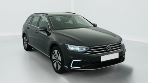 VOLKSWAGEN PASSAT SW en vente à marchand - ref: 1-342356