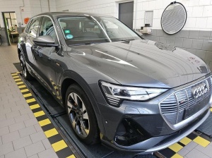 AUDI E-Tron en vente à marchand - ref: 7-52837