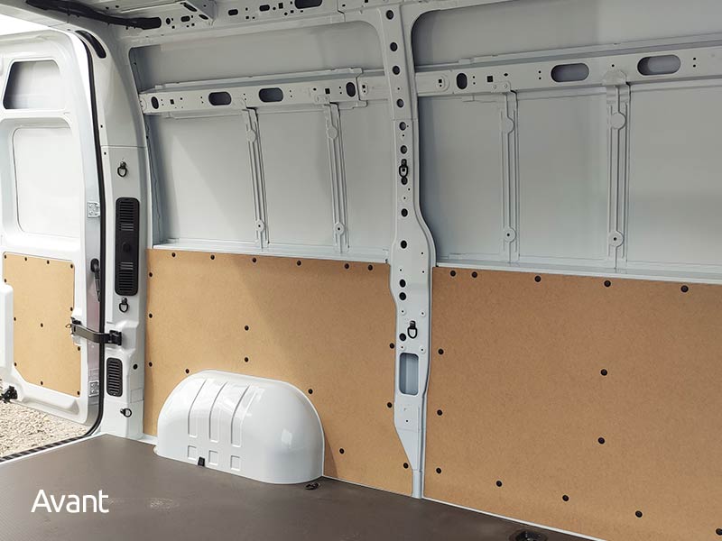 Exemple d'habillage intérieur bois pour utilitaire