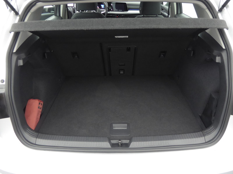VOLKSWAGEN GOLF VIII 2.0 TDI 115CH LIFE : 60703 - Photo 6