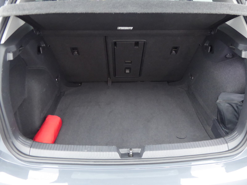 VOLKSWAGEN GOLF VIII 2.0 TDI 150CH LIFE DSG7 : 60704 - Photo 6