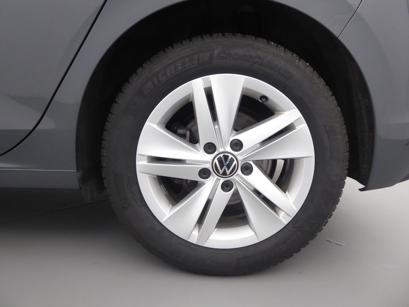 VOLKSWAGEN GOLF VIII 2.0 TDI 150CH LIFE DSG7 : 60704 - Photo 9