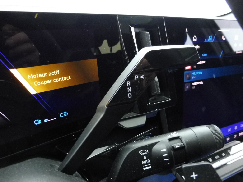 RENAULT RAFALE 1.2 E-TECH FULL HYBRID 200CH ESPRIT ALPINE - ref: 67792 - Photo 14