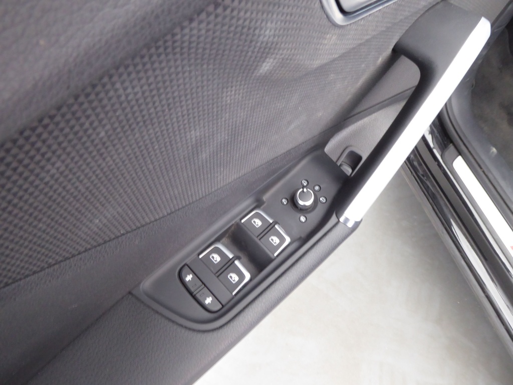 AUDI Q2 30 TDI 116CH PACK S LINE EXTERIEUR - ref: 68588 - Photo 18