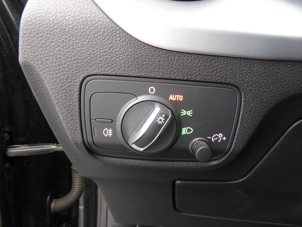 AUDI Q2 30 TDI 116CH PACK S LINE EXTERIEUR - ref: 68588 - Photo 8