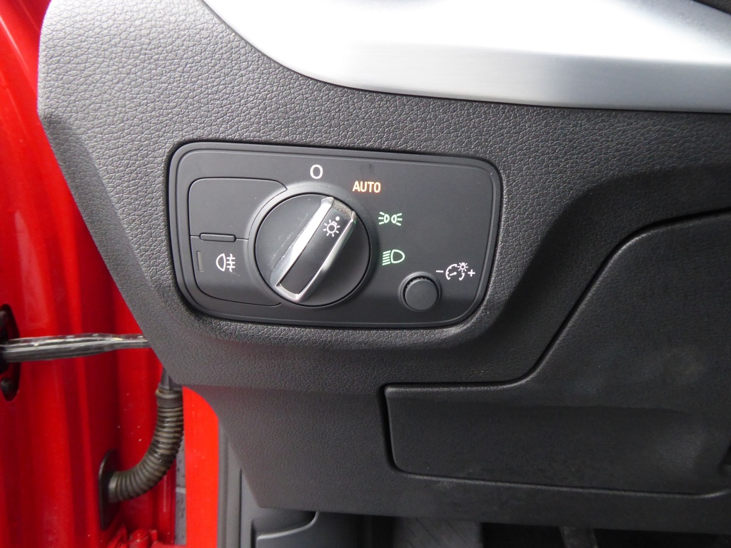AUDI Q2 30 TDI 116CH PACK S LINE EXTERIEUR - ref: 68589 - Photo 8