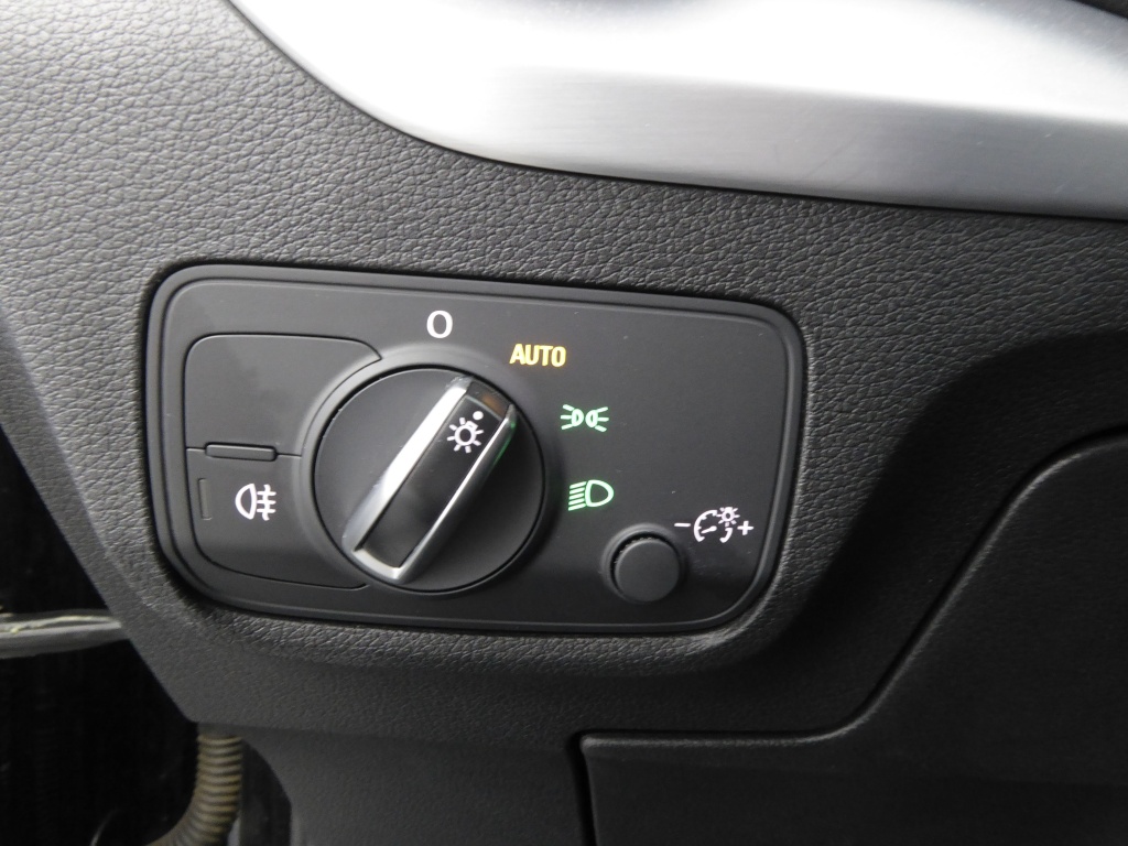 AUDI Q2 30 TDI 116CH PACK S LINE EXTERIEUR - ref: 68597 - Photo 8