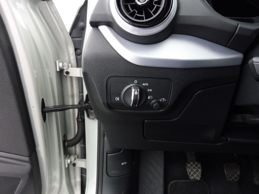 AUDI Q2 30 TDI 116CH PACK S LINE EXTERIEUR - ref: 68609 - Photo 8