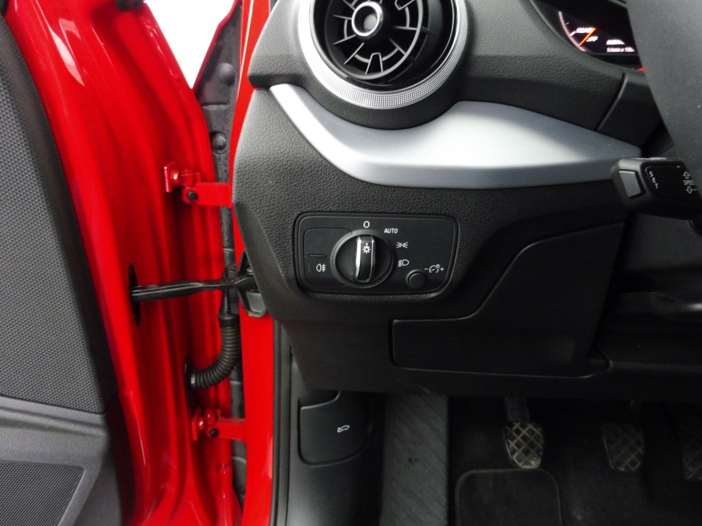 AUDI Q2 30 TDI 116CH PACK S LINE EXTERIEUR - ref: 68611 - Photo 8