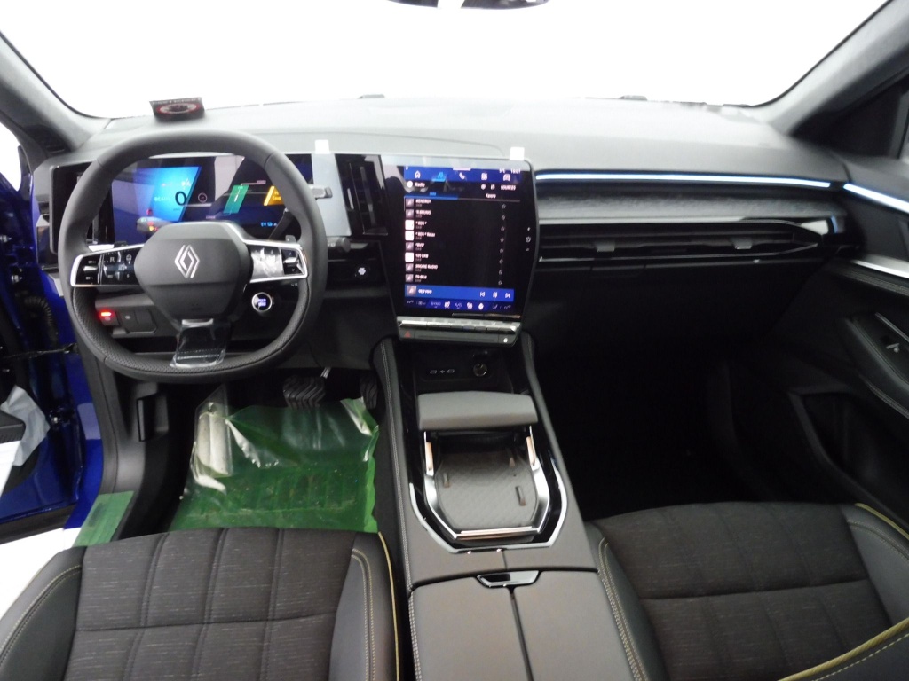 RENAULT AUSTRAL 1.2 E-TECH FULL HYBRID 200CH ICONIC- 24 - ref: 68688 - Photo 16