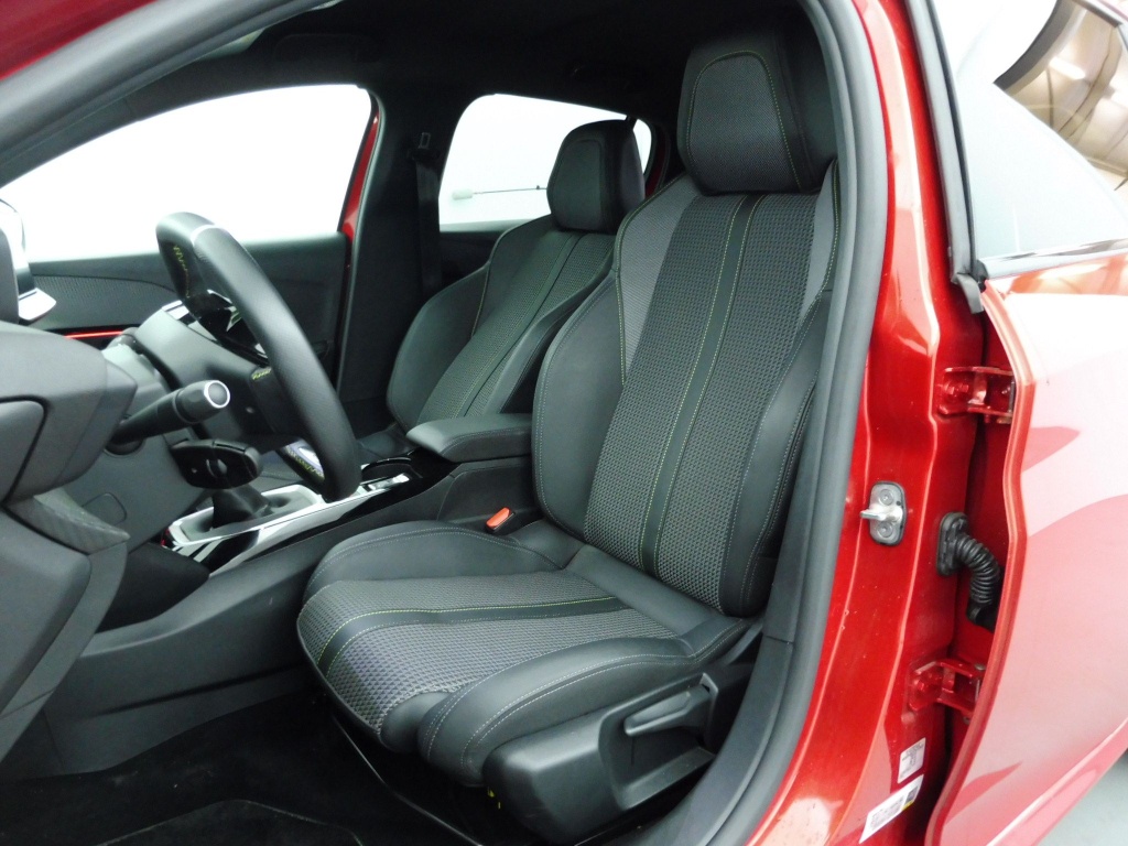 PEUGEOT 208 1.2 PURETECH 100CH S&S GT - ref: 68797 - Photo 15