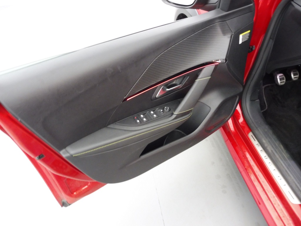 PEUGEOT 208 1.2 PURETECH 100CH S&S GT - ref: 68797 - Photo 18