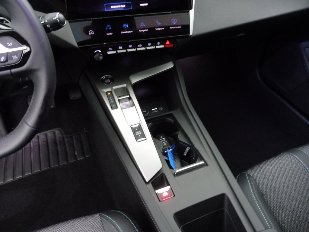 PEUGEOT 308 SW 1.2 PURETECH 130CH S&S ALLURE EAT8 - ref: 68957 - Photo 13