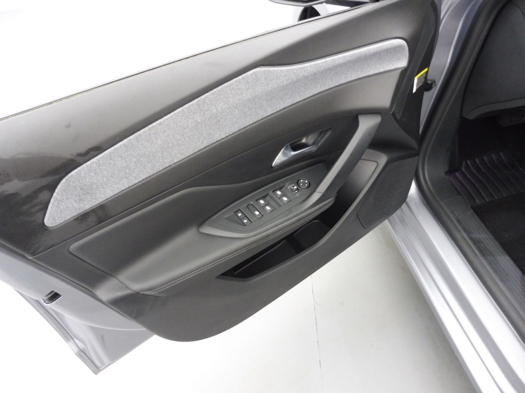 PEUGEOT 308 SW 1.2 PURETECH 130CH S&S ALLURE EAT8 - ref: 68957 - Photo 17