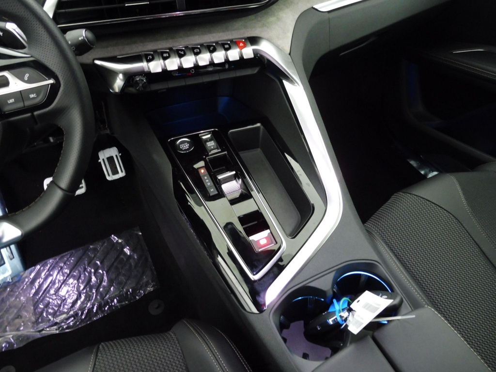 PEUGEOT 5008 HYBRID 136CH GT LINE E-DCS6 - ref: 68990 - Photo 14