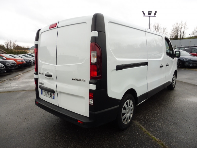 RENAULT TRAFIC III FG L2H1 1300 2.0 DCI 120CH GRAND CONFORT S&S E6 - ref: 69277 - Photo 2