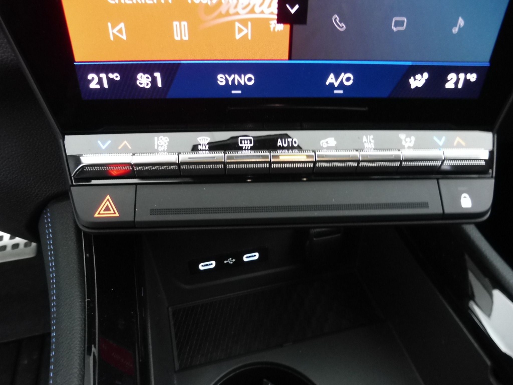 RENAULT ESPACE VI 1.2 E-TECH FULL HYBRID 200CH ESPRIT ALPINE 7 PLACES - 24 - ref: 69735 - Photo 7