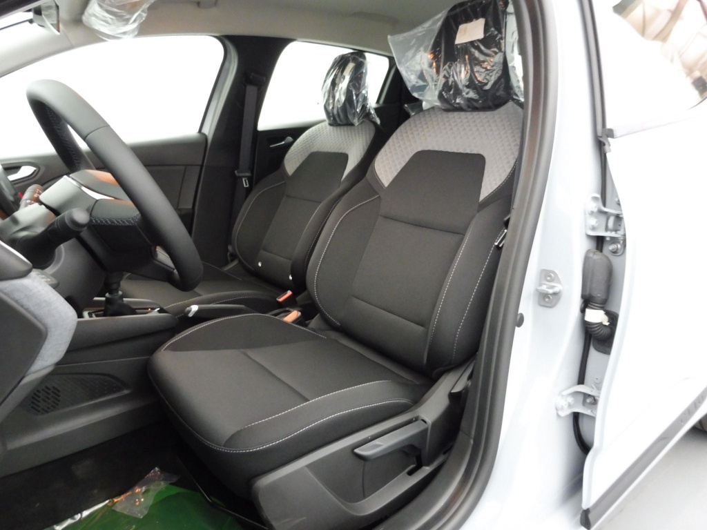 RENAULT Clio 1.5 BLUE DCI 100CH EVOLUTION - ref: 69820 - Photo 13