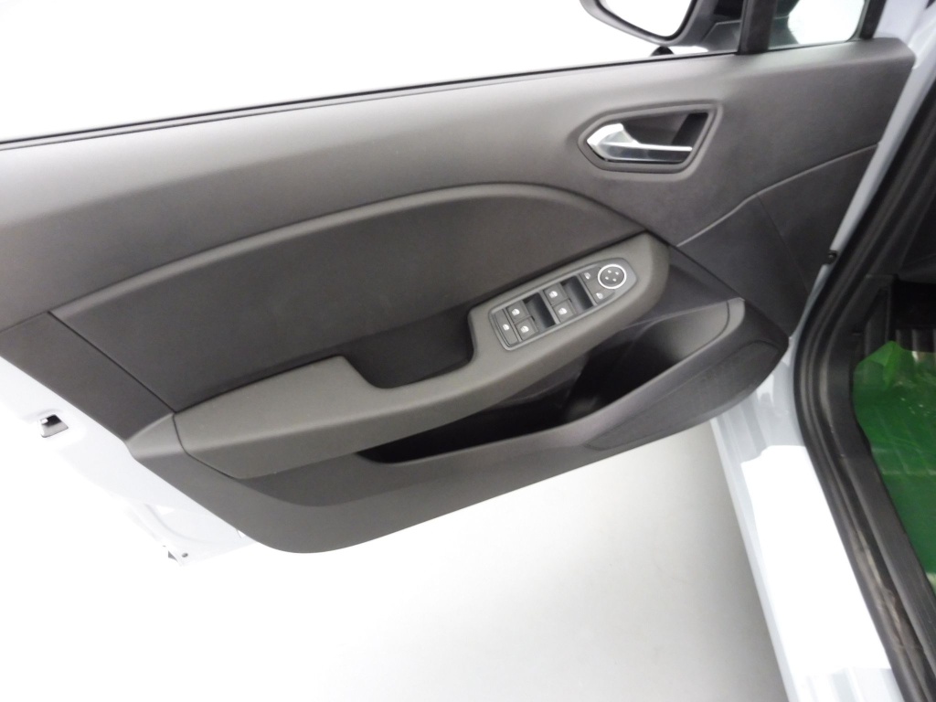 RENAULT Clio 1.5 BLUE DCI 100CH EVOLUTION - ref: 69820 - Photo 16