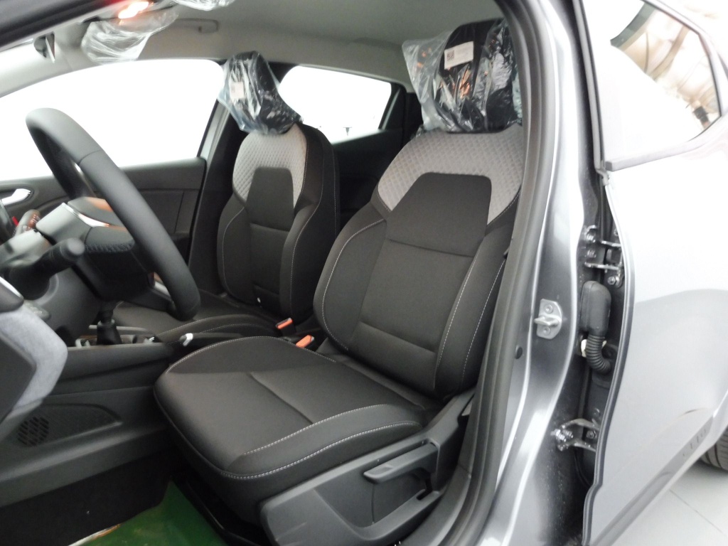 RENAULT Clio 1.5 BLUE DCI 100CH EVOLUTION - ref: 69858 - Photo 13