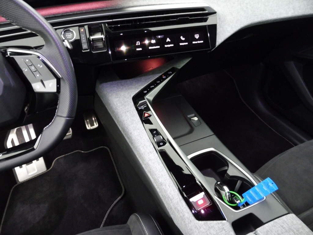 PEUGEOT 3008 HYBRID 136CH GT E-DCS6 - ref: 69901 - Photo 14