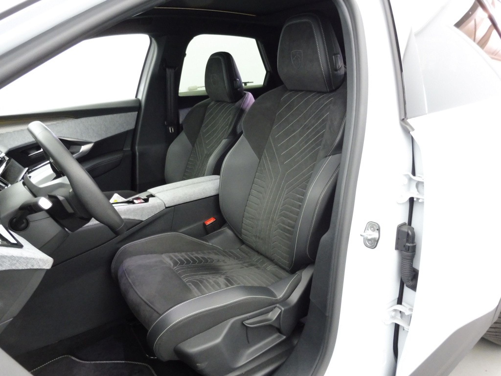 PEUGEOT 3008 HYBRID 136CH GT E-DCS6 - ref: 69902 - Photo 15