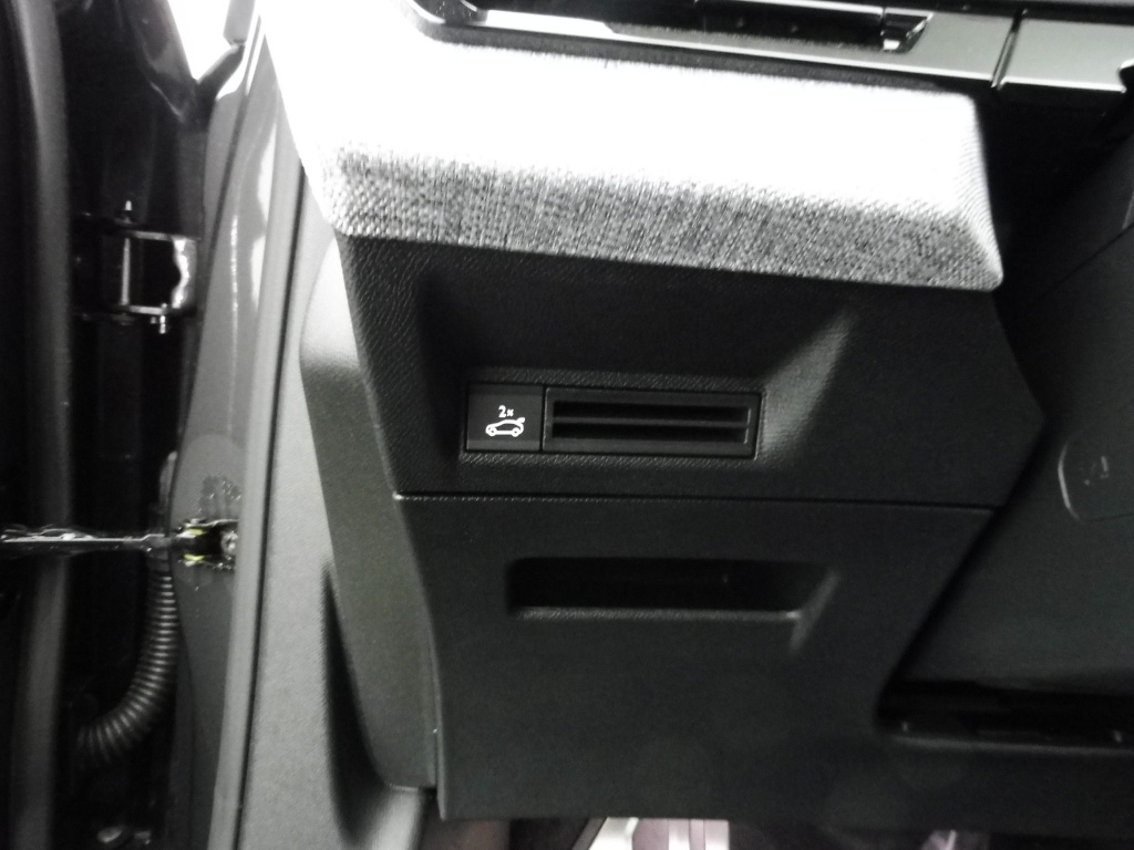 PEUGEOT 3008 1.2 HYBRID 136CH GT E-DCS6 - ref: 69969 - Photo 8