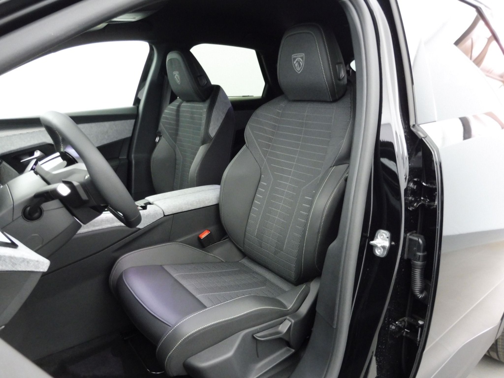 PEUGEOT 3008 1.2 HYBRID 136CH GT E-DCS6 - ref: 69978 - Photo 14