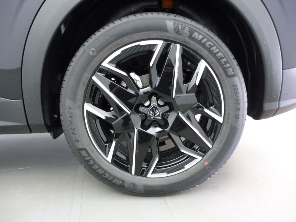 PEUGEOT 3008 1.2 HYBRID 136CH GT E-DCS6 - ref: 69982 - Photo 11