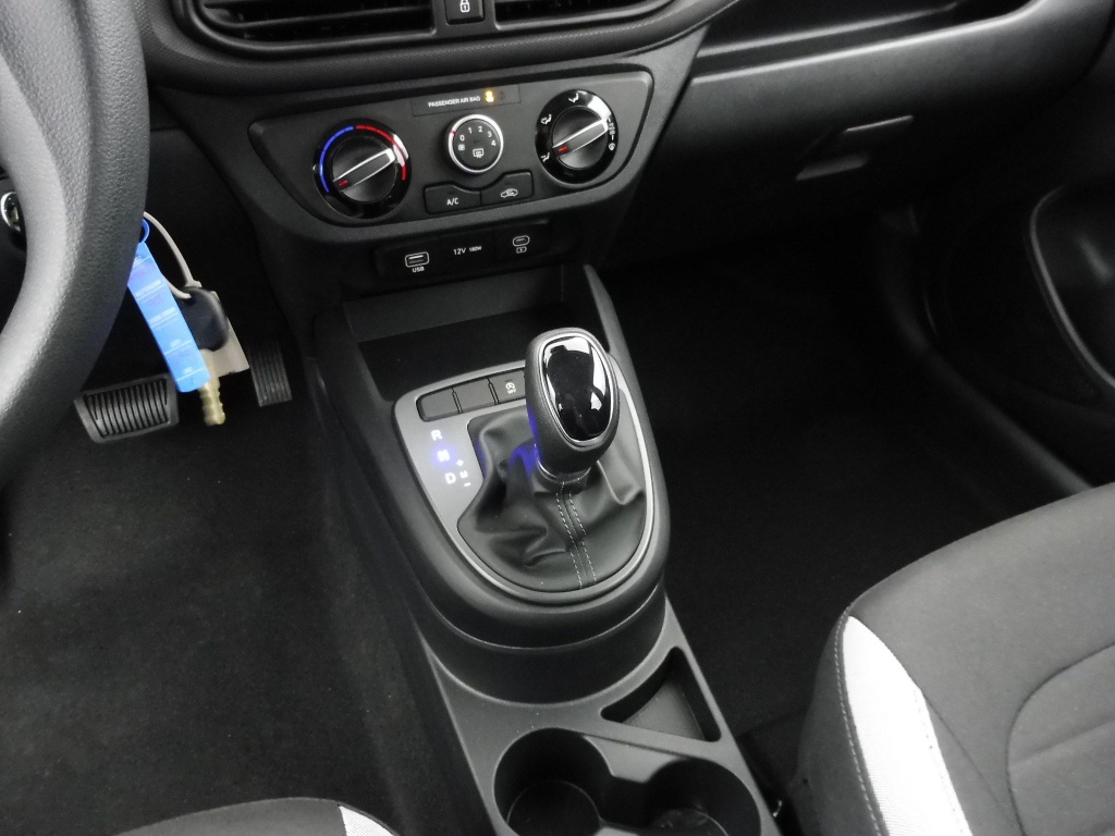 HYUNDAI i10 1.0 63CH ECO INTUITIVE PACK BVR - ref: 70019 - Photo 13