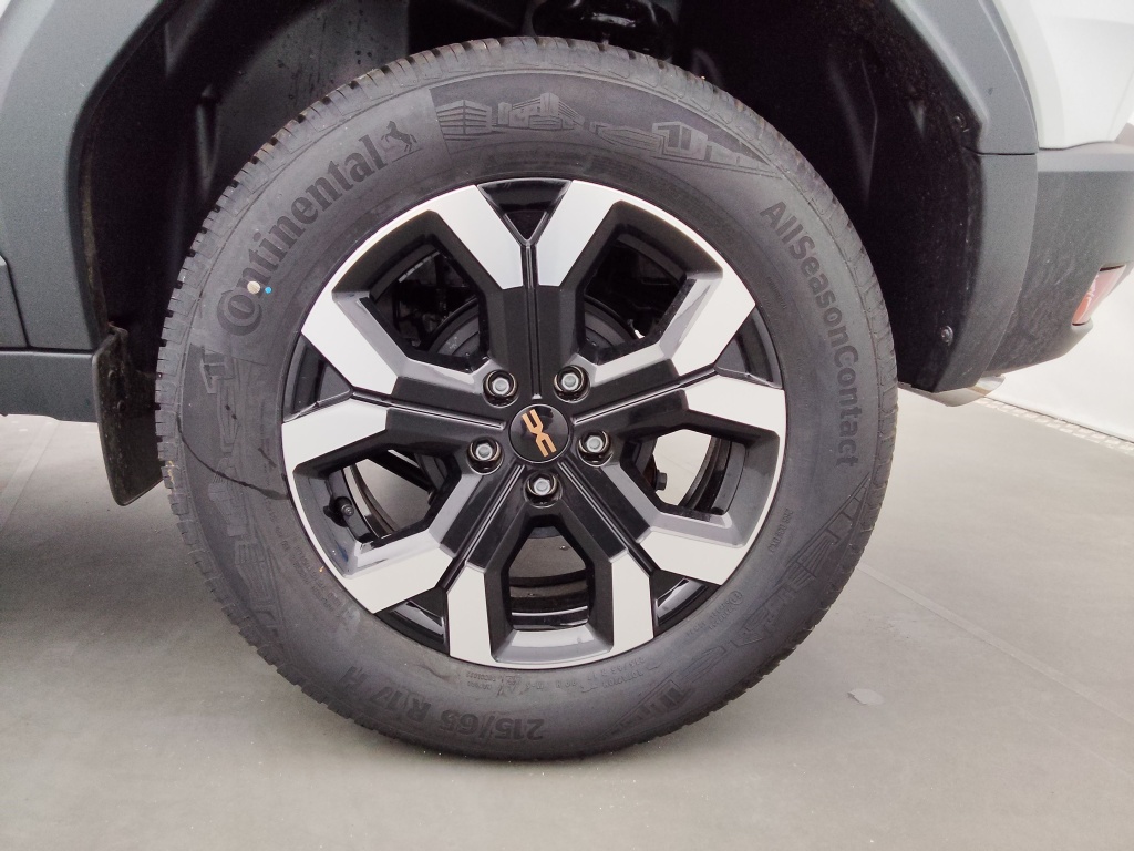 DACIA DUSTER 1.2 TCE MILD HYBRID 130CH EXTREME 4X4 - ref: 70253 - Photo 11