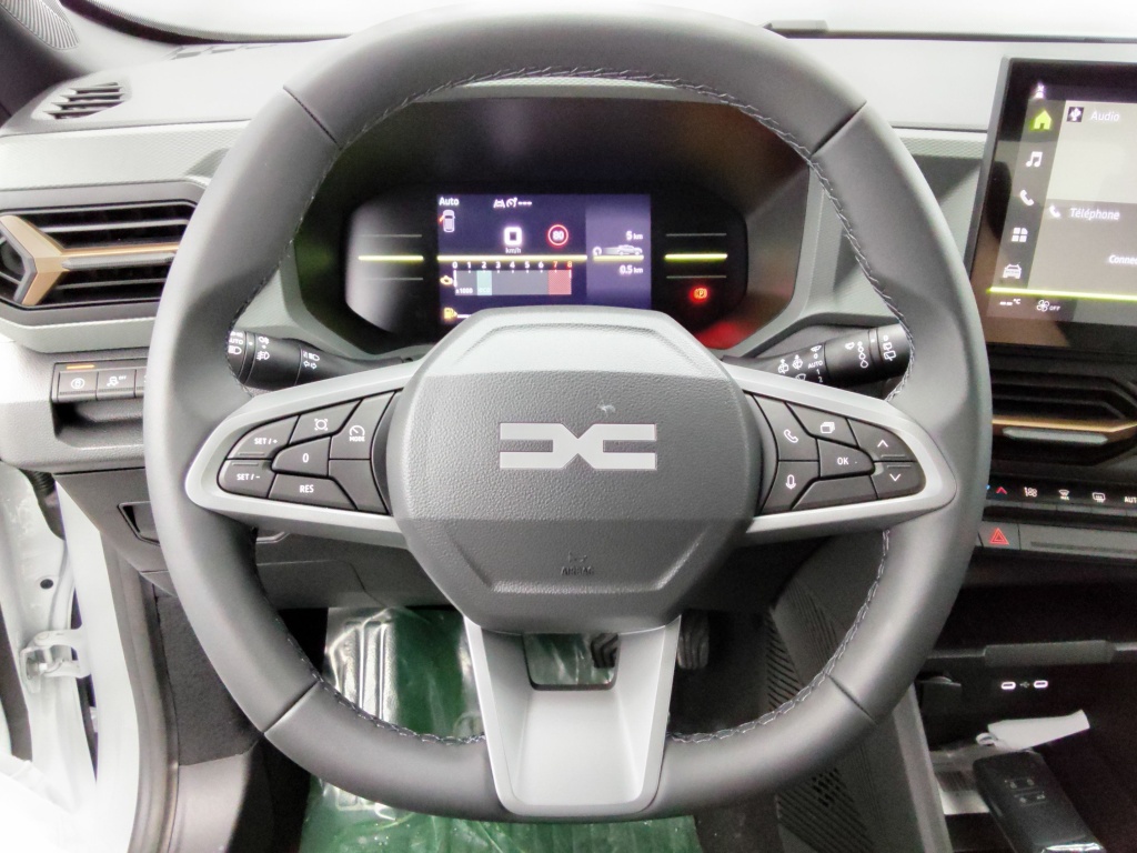 DACIA DUSTER 1.2 TCE MILD HYBRID 130CH EXTREME 4X4 - ref: 70253 - Photo 16