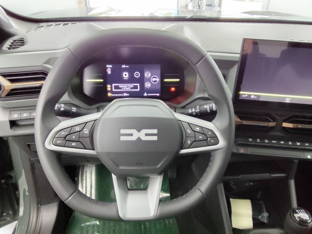 DACIA DUSTER 1.2 TCE MILD HYBRID 130CH EXTREME 4X4 - ref: 70256 - Photo 16