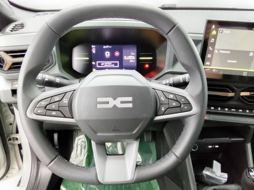 DACIA DUSTER 1.2 TCE MILD HYBRID 130CH EXTREME 4X4 - ref: 70258 - Photo 16