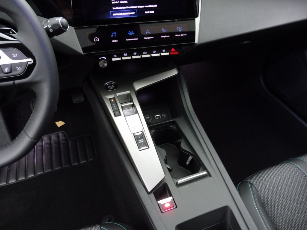PEUGEOT 308 1.5 BLUEHDI 130CH S&S ALLURE EAT8 - ref: 70434 - Photo 8