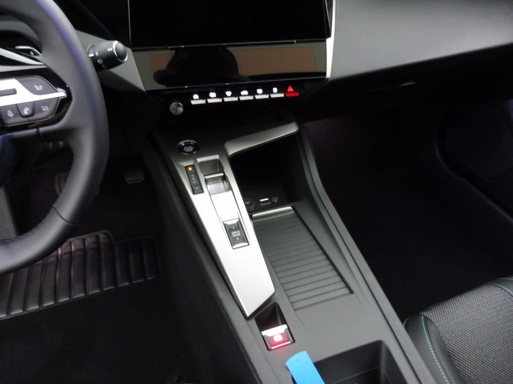 PEUGEOT 308 1.5 BLUEHDI 130CH S&S ALLURE EAT8 - ref: 70447 - Photo 13