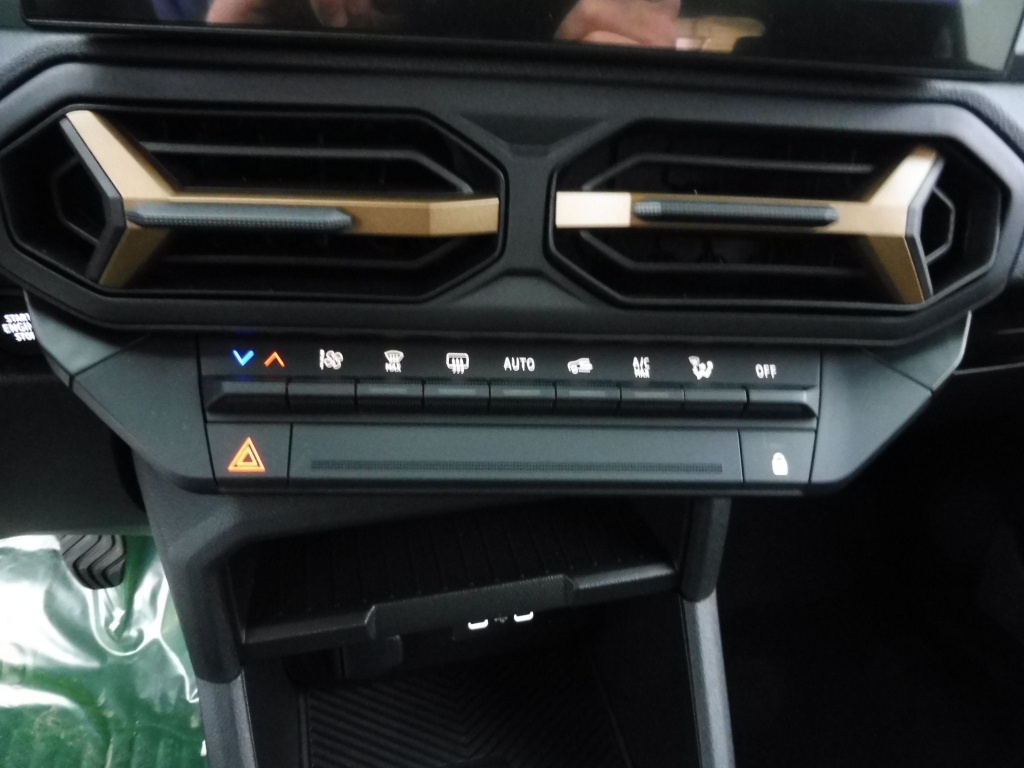 DACIA DUSTER 1.2 TCE MILD HYBRID 130CH EXTREME 4X2 - ref: 70545 - Photo 7
