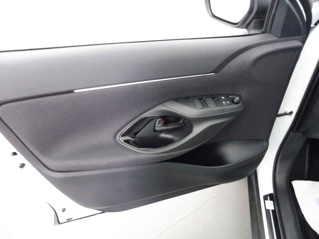 TOYOTA YARIS CROSS 130H DESIGN - ref: 70600 - Photo 17